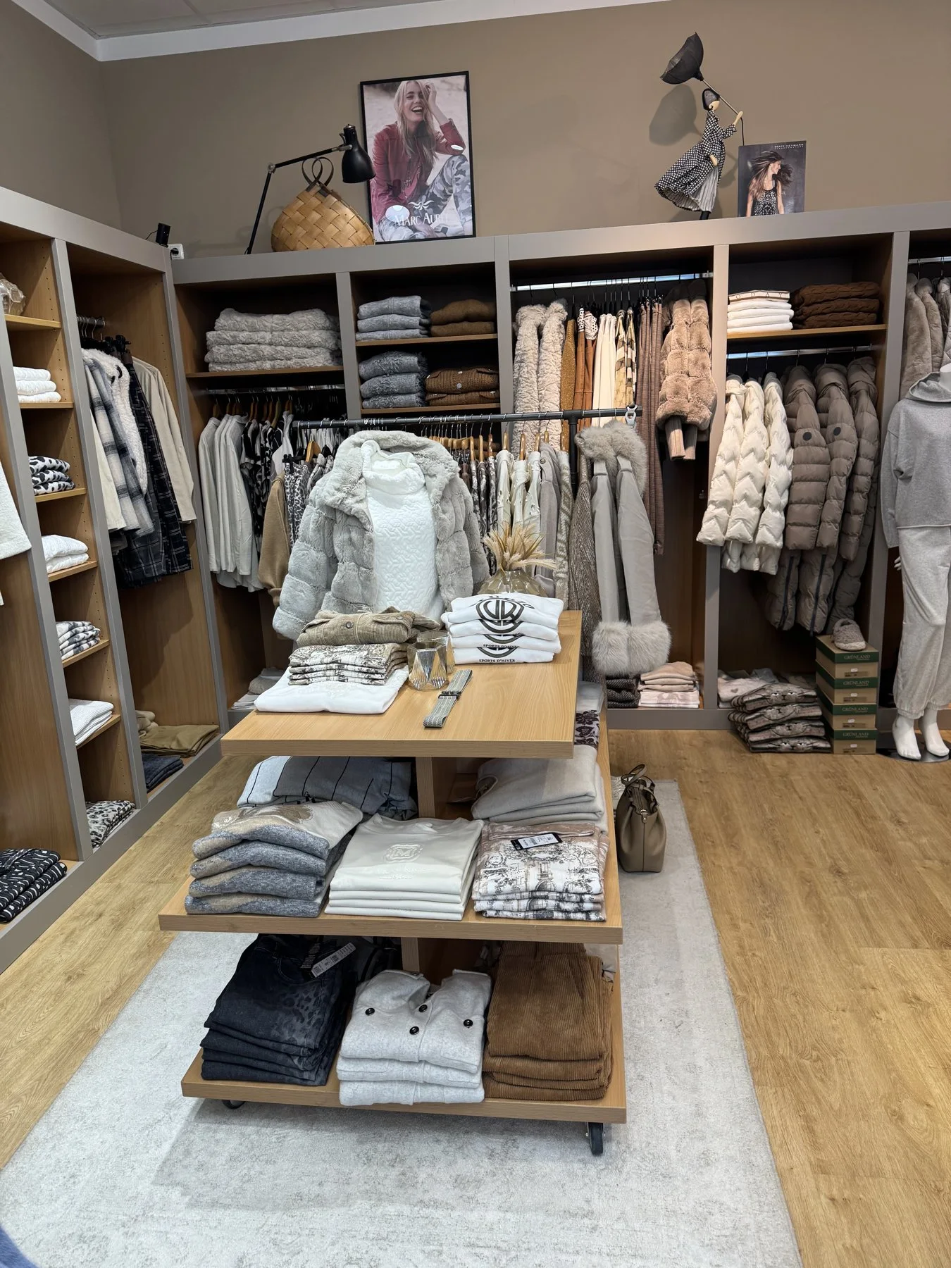 Abig-Moden Steinbach-Hallenberg – Einblick in die Boutique